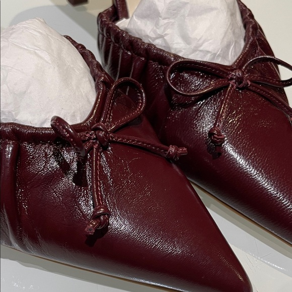 *NEW* Dolce Vita Kairi Cranberry Crinkle Patent Sandal Heels - Picture 6 of 13